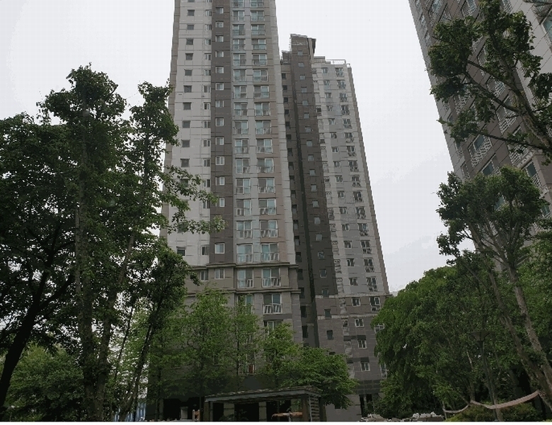 2025타경33418 경기도 김포시 김포한강2로 11경기도 김포시 김포한○○○○, 수정마을쌍용예가아파트 102동 4층 401호수정마을○○ 아파트[공급33평형] 경매 이미지