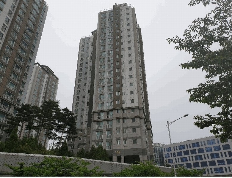 2025타경33418 경기도 김포시 김포한강2로 11경기도 김포시 김포한○○○○, 수정마을쌍용예가아파트 102동 4층 401호수정마을○○ 아파트[공급33평형] 경매 이미지