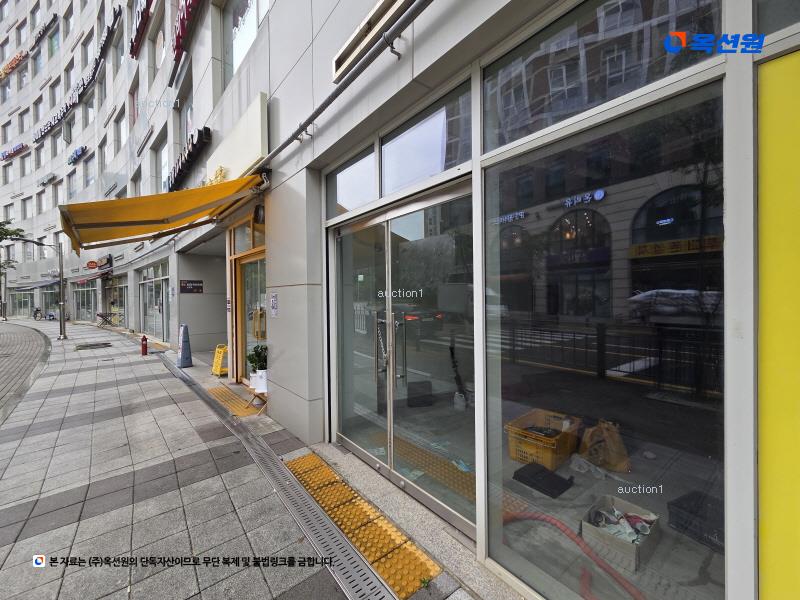 2025타경33487 경기도 김포시 김포한강1로 230, 김포운양역현대센트럴스퀘어 1층 131호 근린상가 경매 이미지
