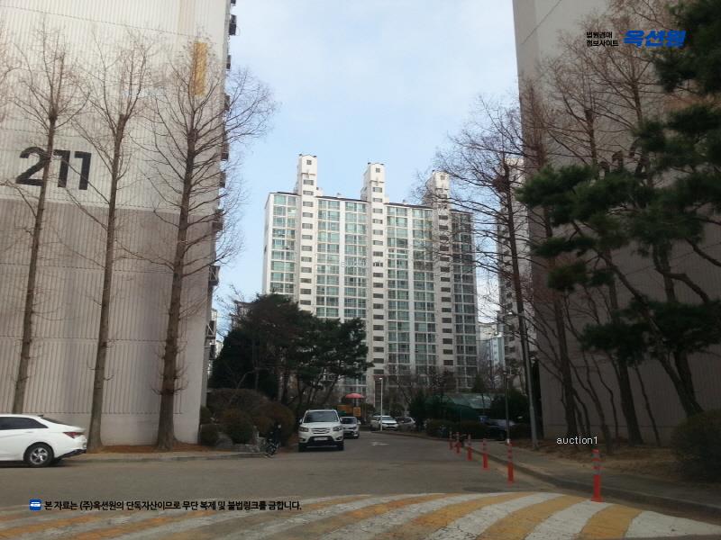2022타경6453 경기도 수원시 권선구 금곡로73번길 71, 금곡엘지아파트 406동 20층 2004호 아파트 경매 이미지