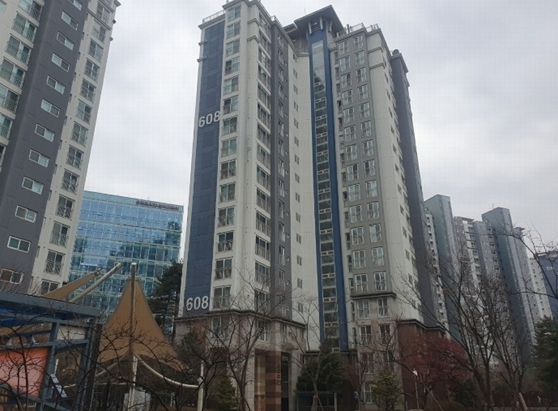 2024타경98821 경기도 용인시 기흥구 흥덕2로117번길 14, 광교레이크스위첸 608동 3층 302호 아파트[공급35평형] 경매 이미지