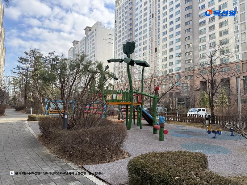 2025타경51812 경기도 용인시 수지구 성복2로 251, 버들치마을성복자이2차 204동 14층 1402호 아파트[공급64평형] 경매 이미지