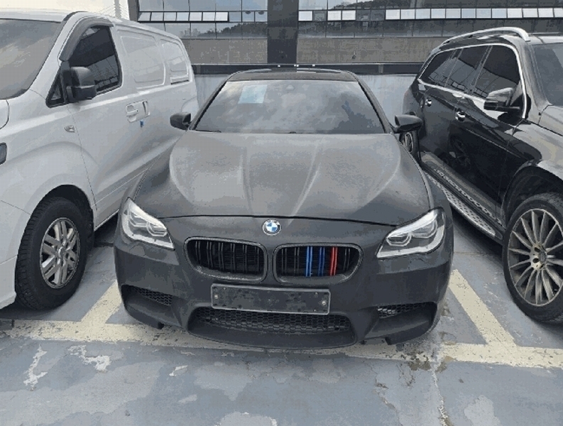 2025타경57795 경기도 용인시 기흥구 영덕동 1123-1 BMW M5 경매 이미지