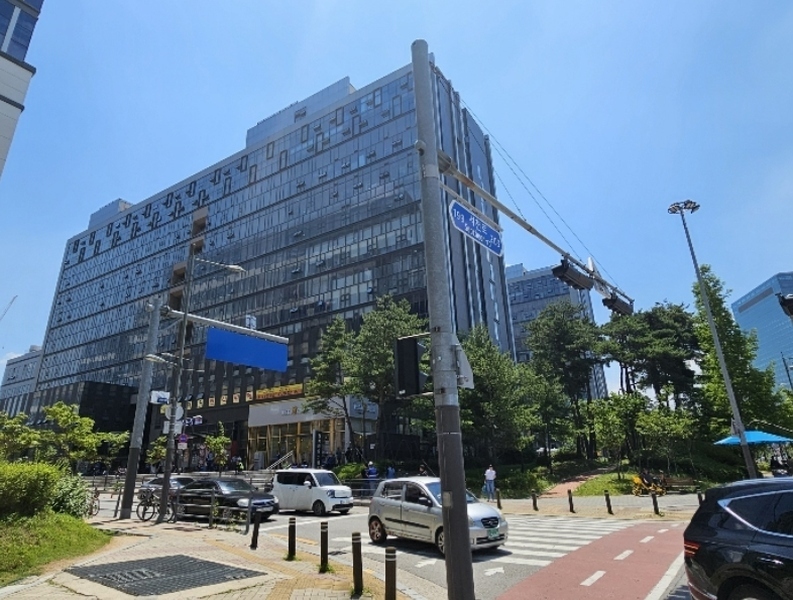 2024타경75064 경기도 용인시 기흥구 서천로201번길 14, 프리미엄원희캐슬기흥서천 1층 엘134호 근린상가 경매 이미지