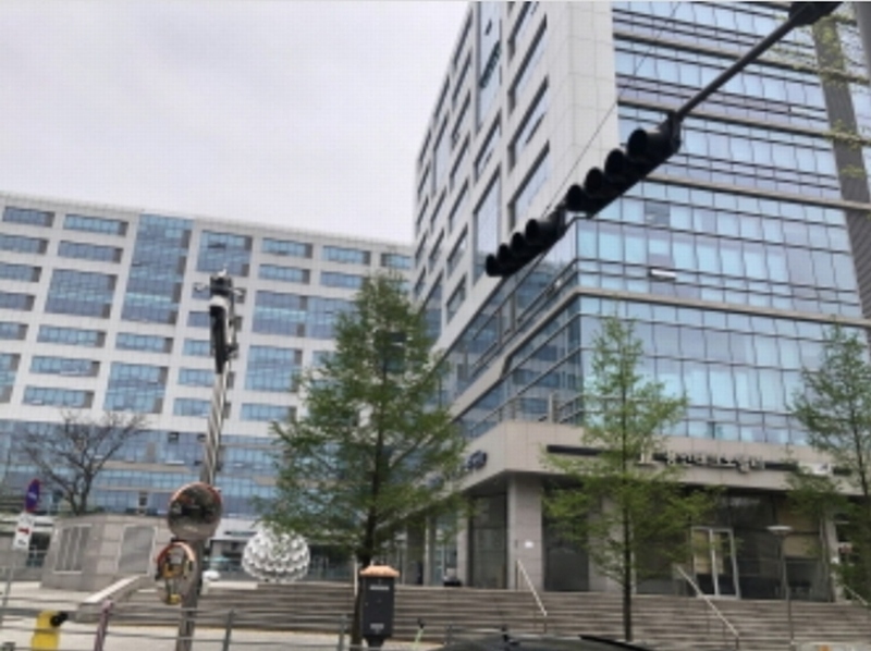 2022타경56861 경기도 용인시 기흥구 구성로 357, 용인테크노밸리지식산업센터 3층 에이310호외1개호 아파트형공장 경매 이미지