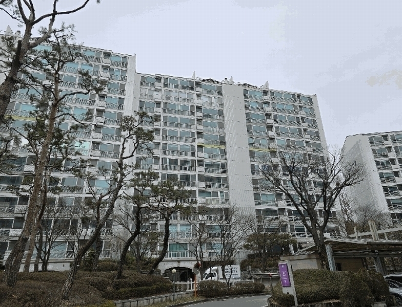 2025타경54821 경기도 용인시 수지구 진산로34번길 29, 진산마을삼성7차아파트 708동 8층 802호 아파트[공급76평형] 경매 이미지