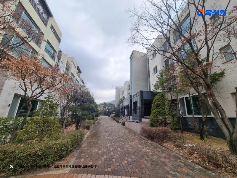 2024타경100496 경기도 용인시 기흥구 동백5로 62, 성산마을남광하우스토리 105동 3층 302호 다세대(빌라)[공급104평형] 경매 이미지