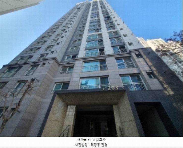 2024타경100977 경기도 수원시 권선구 입북로77번길 61, 서수원레이크푸르지오2단지 203동 17층 1701호 아파트[공급33평형] 경매 이미지