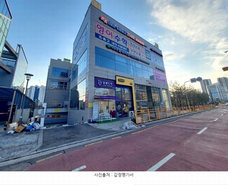 2024타경13608 경기도 화성시 동탄대로8길 58, 파케이드아크 1층 110호 근린상가 경매 이미지