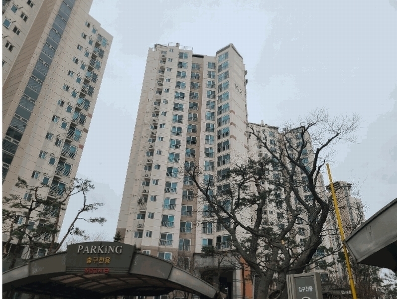 2025타경54774 경기도 용인시 처인구 금령로13번길 13, 김량장동어울림아파트 102동 12층 1202호 아파트[공급23평형] 경매 이미지
