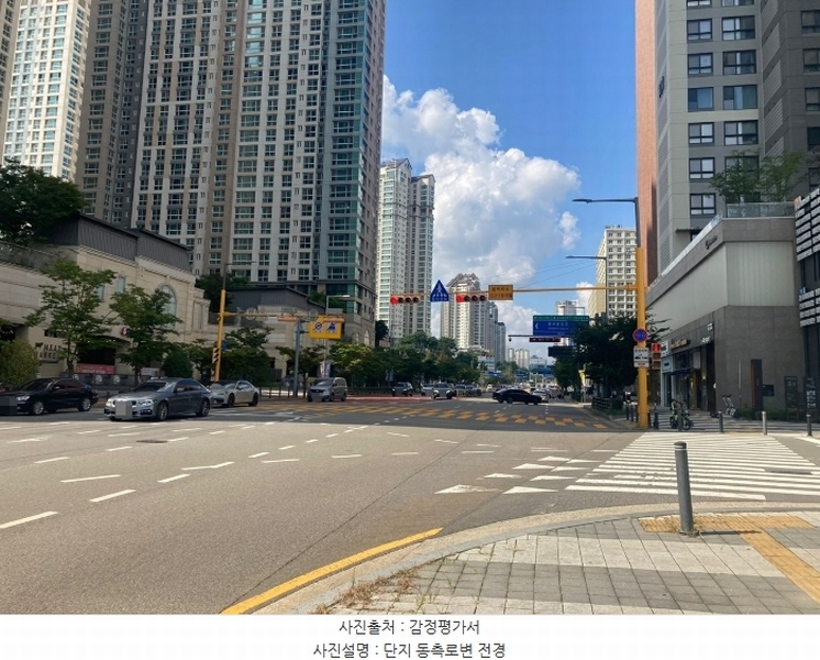 2024타경10302 경기도 수원시 영통구 광교호수공원로 277, 광교중흥에스클래스판매시설 지1층 비1-133호 근린상가 경매 이미지
