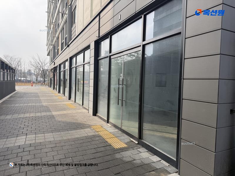 2024타경13417 경기도 수원시 권선구 세화로154번길 7-10, 수원역한라비발디퍼스트 102동 1층 127호 근린상가 경매 이미지