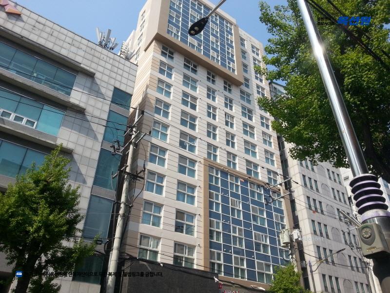 2025타경51877 경기도 성남시 중원구 산성대로 136, 지앤느모란 7층 709호 오피스텔[계약16평형] 경매 이미지
