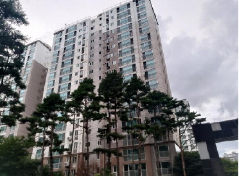 2025타경42327 경기도 안성시 공도로 150경기도 안성시 공○○○○, 케이씨씨스위첸 115동 17층 1702호케이씨씨○○ 아파트[공급63평형] 경매 이미지