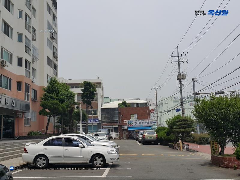 2025타경670 부산광역시 서구 충무대로 185, 대진타워맨션 3층 303호 아파트[공급36평형] 경매 이미지