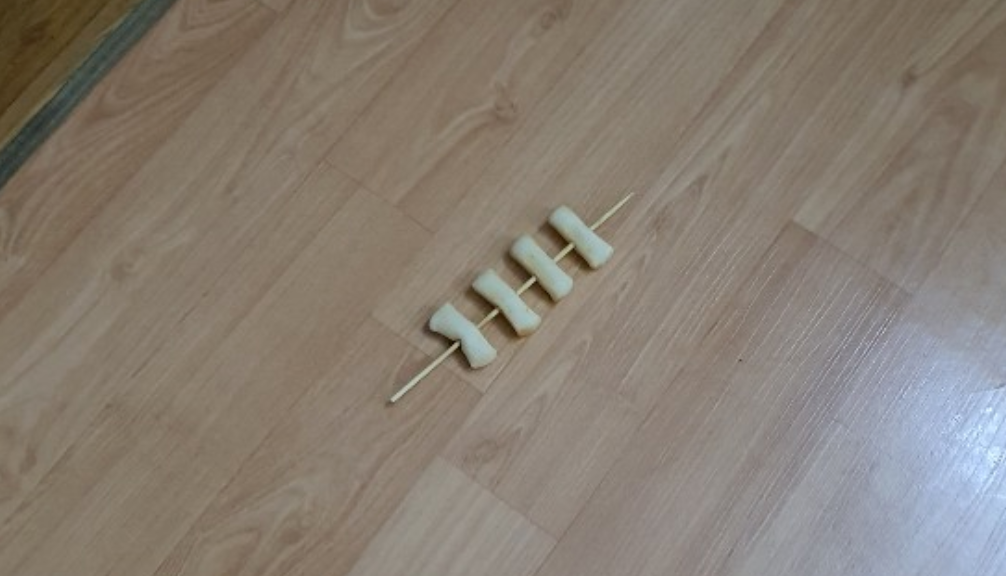 떡꼬치 간격이 왜 저런거야?