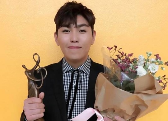 가수 한동근, 방배동서 면허취소 수준의 '음주운전' 적발 "자숙할 것"