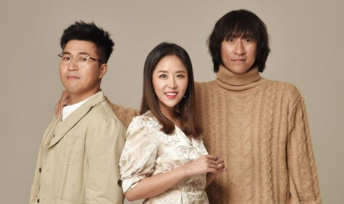 코요태, 오늘(8일) 20주년 앨범 'REborn' 발매...타이틀곡 '팩트'