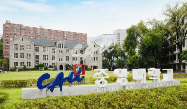 교수에게 "가만두지 않겠다" 협박 문자 보낸 대학생, 학교가는 버스에서 난동 부려