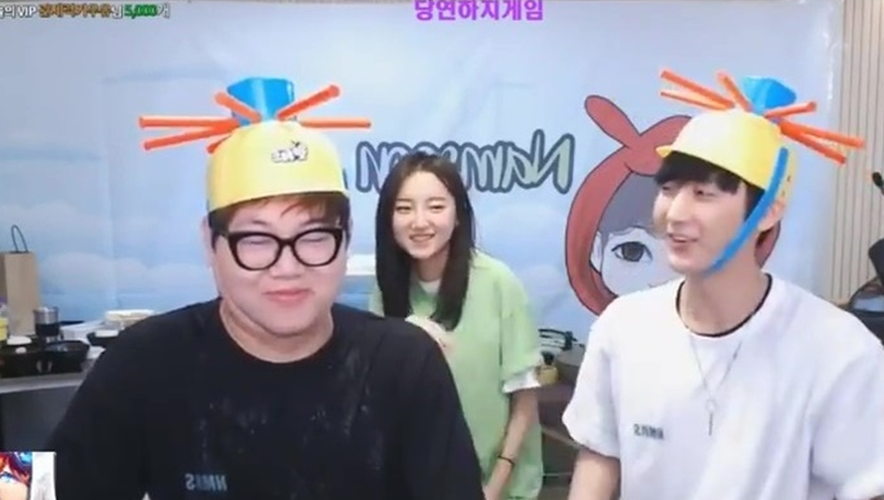감스트·외질혜·NS남순, 타 BJ 희롱 논란 "여성 BJ 보고 몇 번 했나"